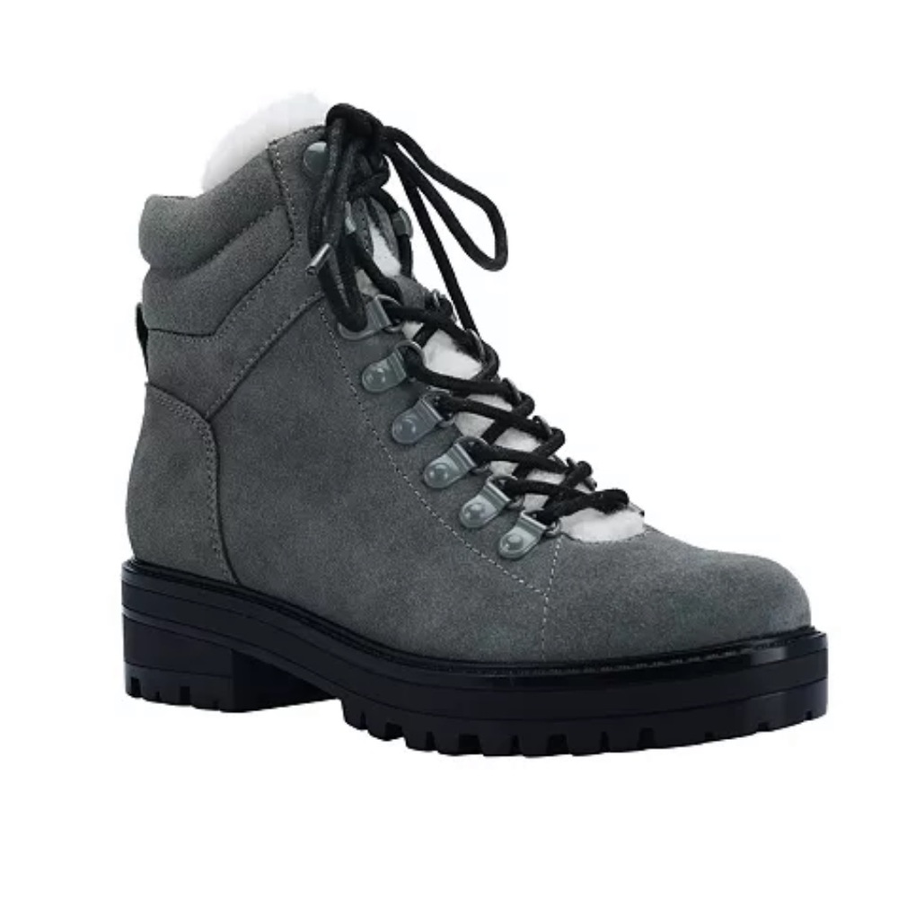 NWOT Marc Fisher
Women's Mallie Lug Sole Sherpa Booties